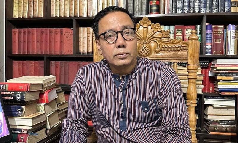 বিতর্কিত পোস্টের জেরে শেখ হাসিনার আইনজীবীর নিয়োগ বাতিল